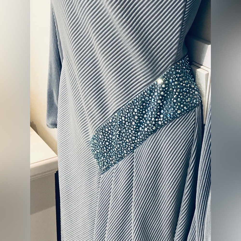 Giorgio Armani Light Blue Long Sleeve Maxi Dress. Size 36 - Picture 5 of 14